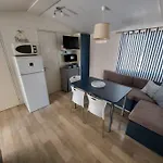 Regina Mobile 3 Bedrooms, 100m To Beach, Family Friendly * Sveti Filip i Jakov