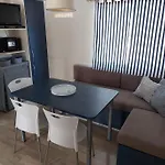 Regina Mobile 3 Bedrooms, 100m To Beach, Family Friendly * Sveti Filip i Jakov