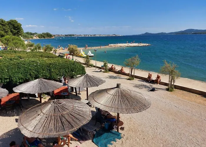 Regina Mobile 3 Bedrooms, 100m To Beach, Family Friendly Parque de Campismo